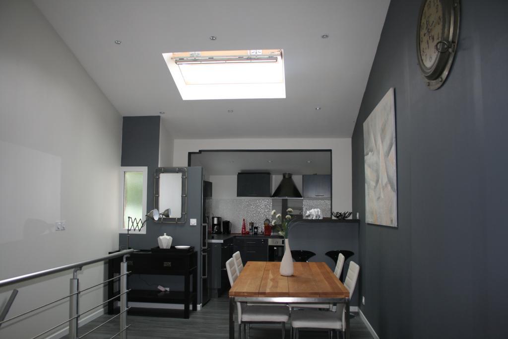 One-Bedroom House,331297669:JPEG